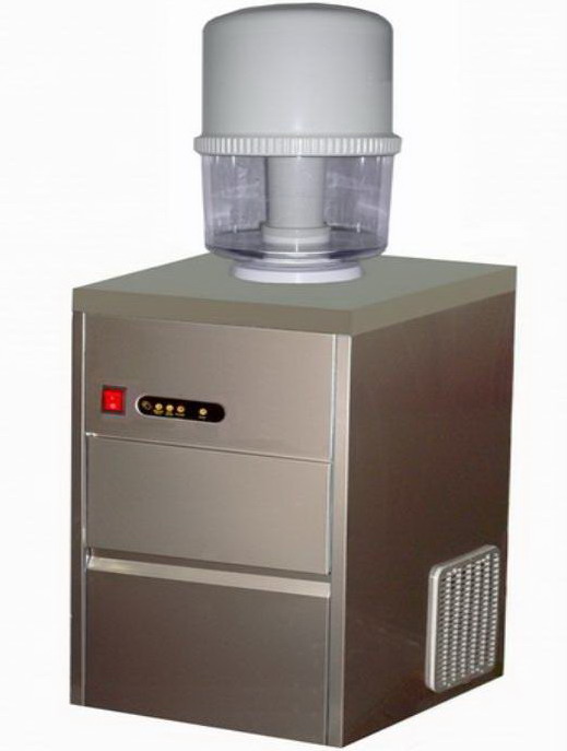 Bullet Ice Maker with 5L water ZB-26CB